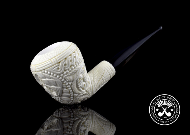 Dublin Meerschaum Pipe with Eagle Motif-46453