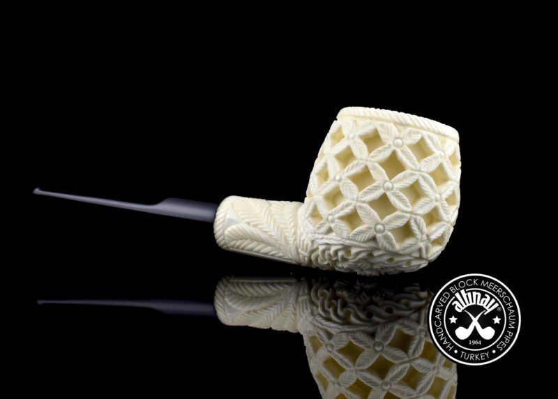 Deep Lattice Apple Meerschaum Pipe