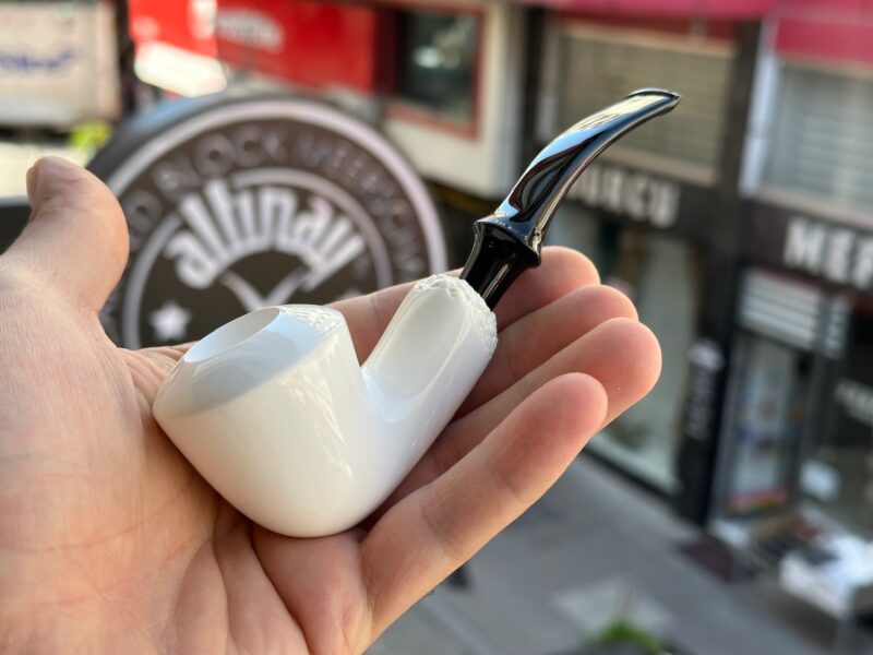 Dublin Meerschaum Pipe 10207