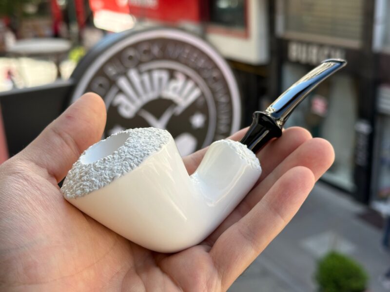 Freehand Dublin Meerschaum Pipe 10224