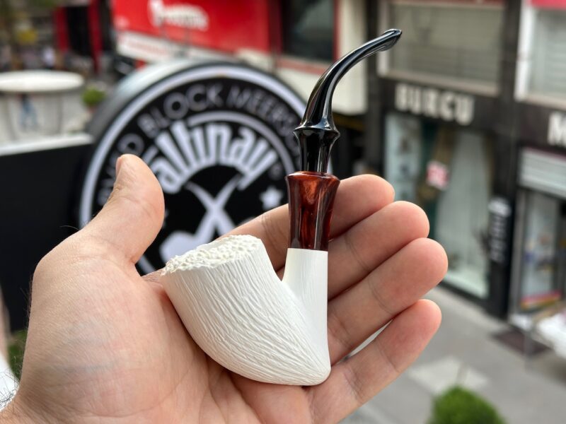 Acorn Meerschaum Pipe with Resin Ferrule 100189