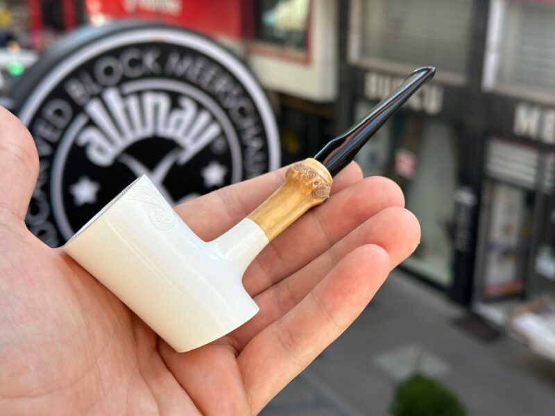 Poker Meerschaum Pipe Translucent A+++ 10373